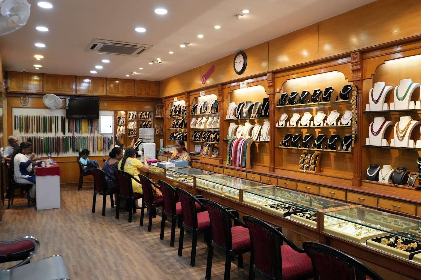 Original Narayana Pearls Gems & Jewels
